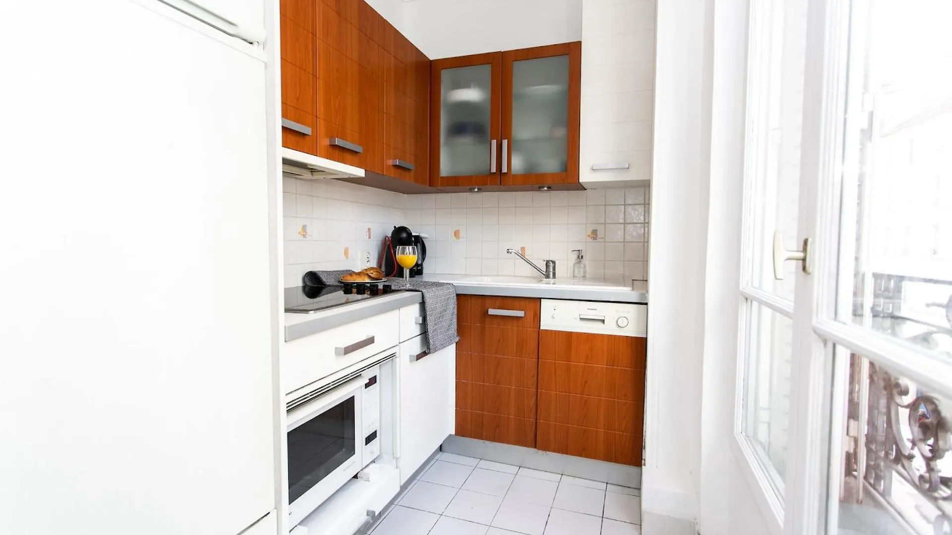 Marche 2Br Cosy Apartment Paris