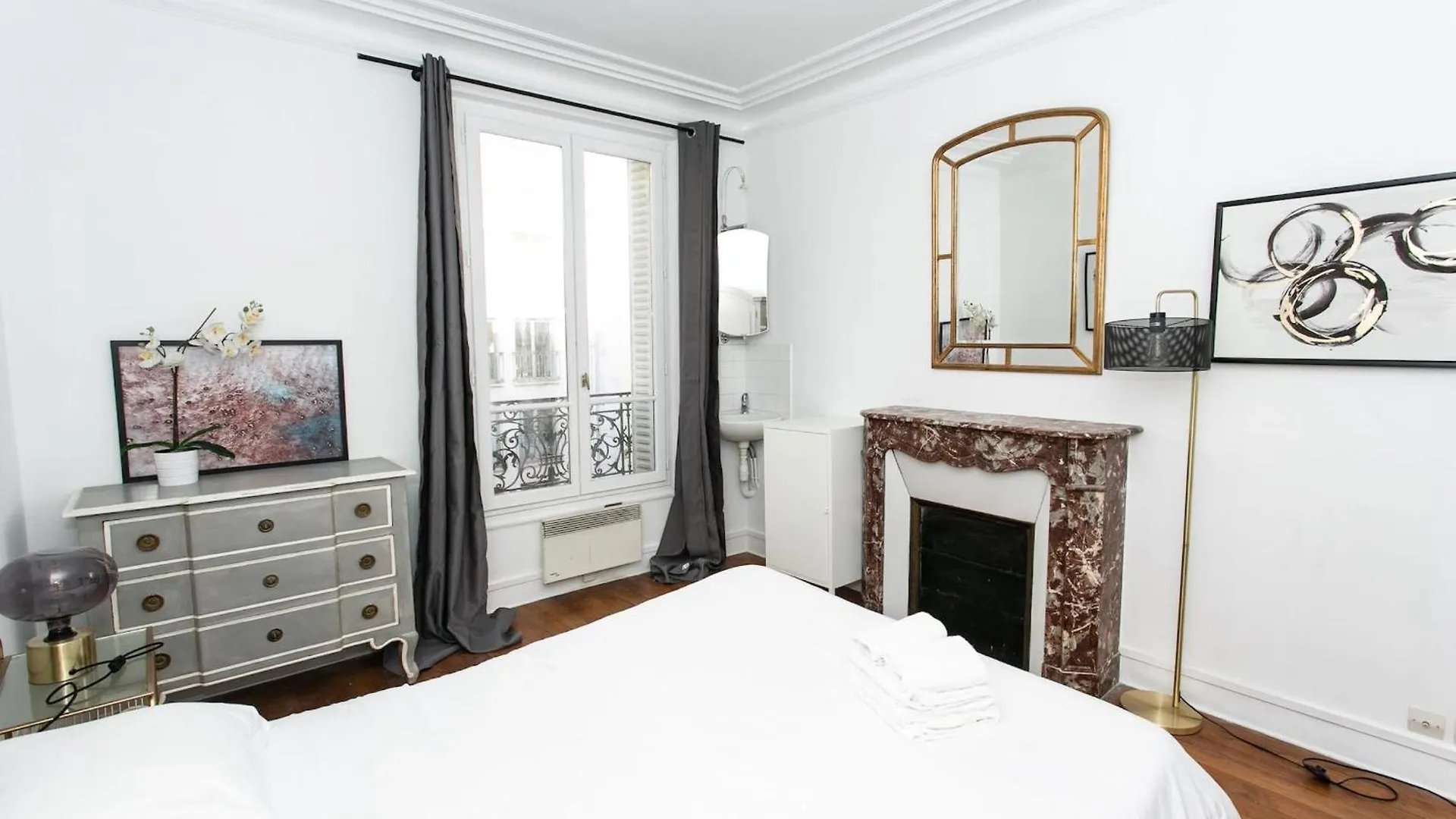 Marche 2Br Cosy 0*, Paris France